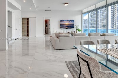 Alquiler de apartamento en Aurora PH2