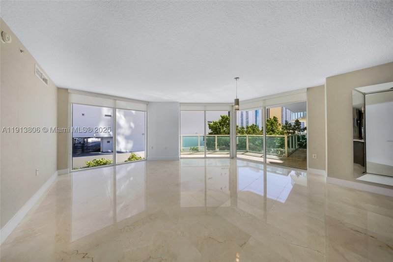 Comprar apartamento en St Tropez I II and III 601