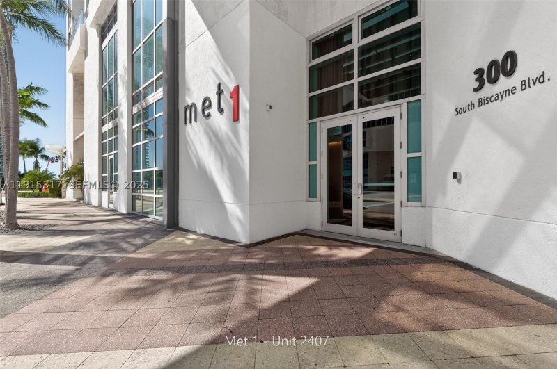 Comprar apartamento en Met 1 T-2407