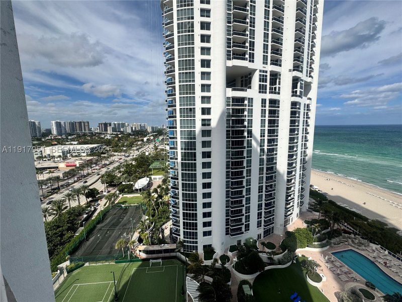 Condo for sale at Trump International Sonesta Beach Resort 2107