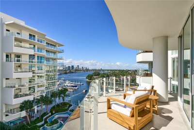 Comprar apartamento en Pier Sixty-Six Residences Azul 704