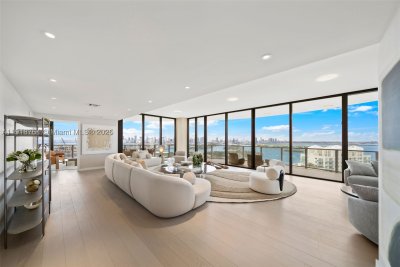 Comprar apartamento no Five Park Miami Beach 3402