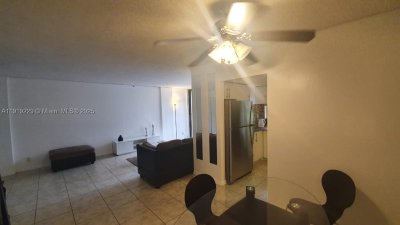 Aluguel de apartamento no Plaza of the Americas 316
