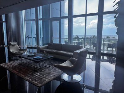 Aluguel de apartamento no Jade Beach 2601