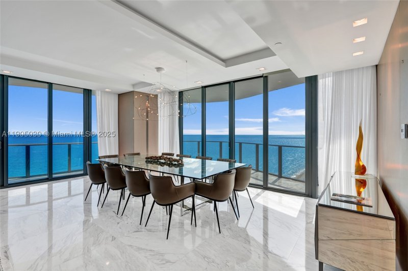 Comprar apartamento no Regalia 16