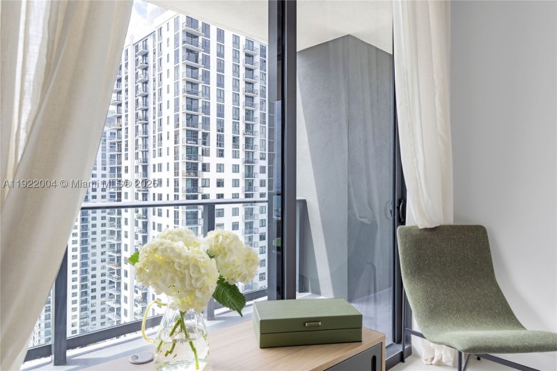 Comprar apartamento no Natiivo Gale Miami Hotel & Residences 3002