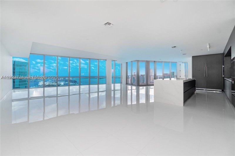 Condo for sale at Paramount Miami WorldCenter 4911