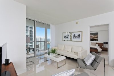 Comprar apartamento no Icon Brickell Tower II 4010