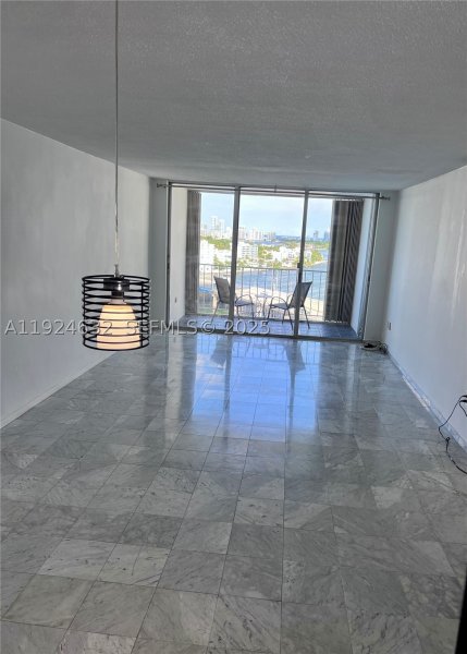 Apartment for rent at Kennedy House 15G