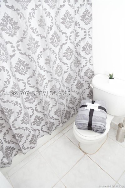 Condo for sale at Decoplage 1216