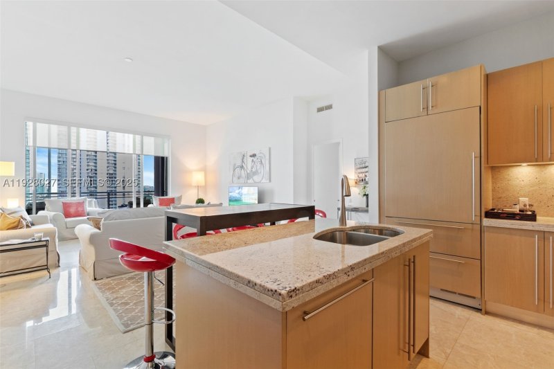 Condo for sale at Asia on Brickell 2002