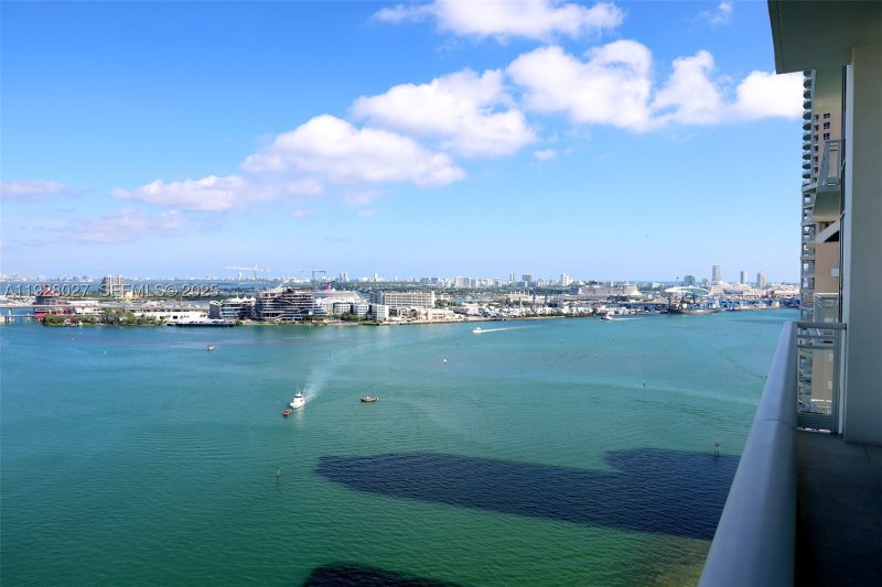 Condo for sale at Asia on Brickell 2002