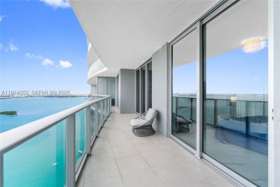Comprar apartamento no Aria on The Bay 4309