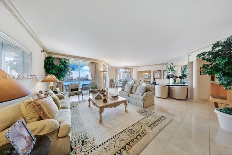 Condo for sale at Williams Island 2600 703
