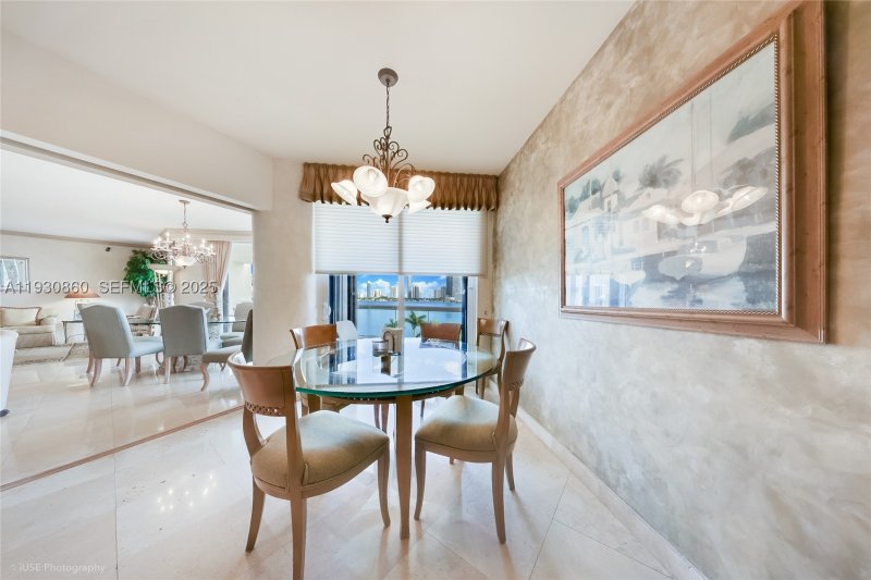 Condo for sale at Williams Island 2600 703