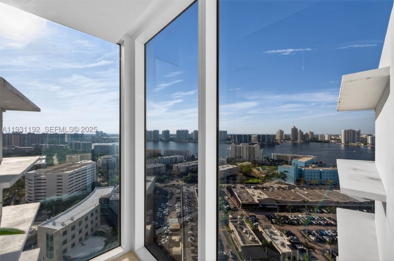 Condo for sale at Trump International Sonesta Beach Resort 2101
