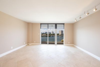 The Venetian Apt #605