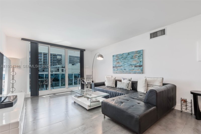 Alquiler de apartamento en Roney Palace 507