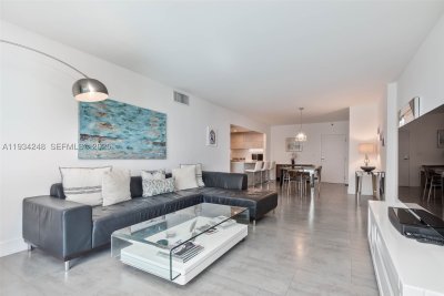 Alquiler de apartamento en Roney Palace 507