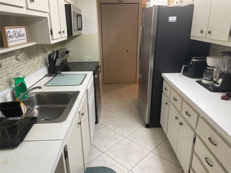 Comprar apartamento en Winston Towers 220
