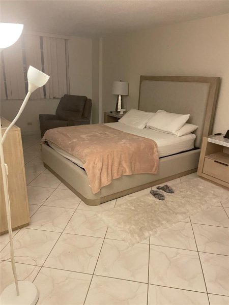 Comprar apartamento en Winston Towers 220