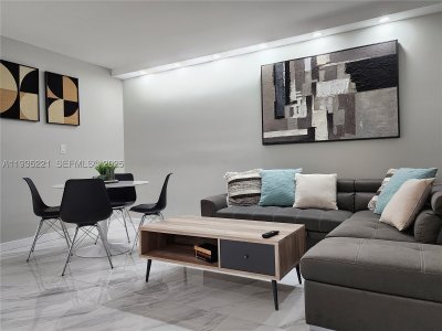 Comprar apartamento no Sea Air Towers 425