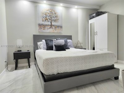 Comprar apartamento no Sea Air Towers 425