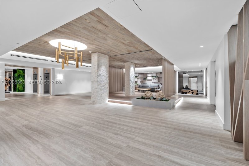 Alquiler de apartamento en Roney Palace 1425