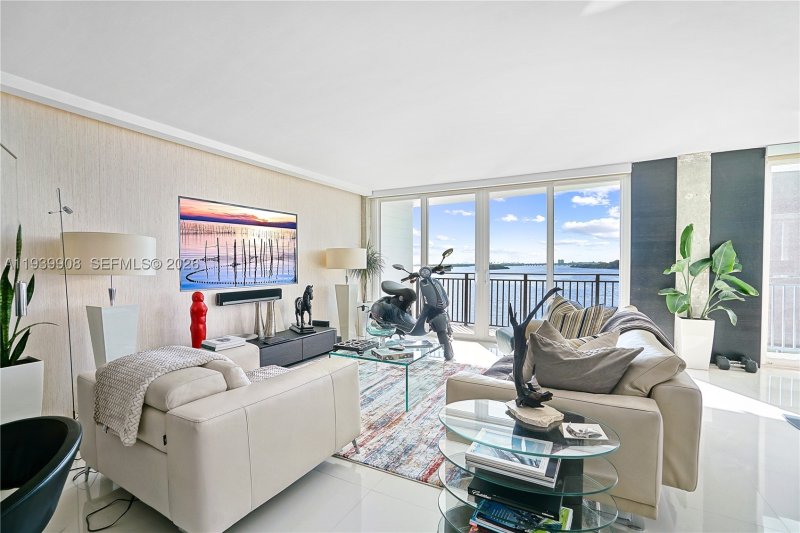 Condo for sale at Palm Bay Condo 6F