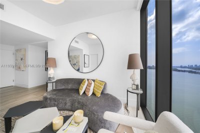 Comprar apartamento no Elysee Miami 3101