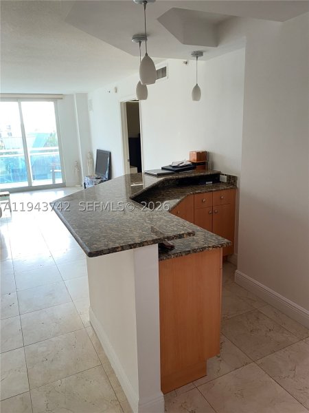 Comprar apartamento en The Collins Condo 426