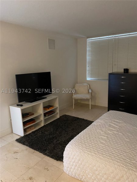 Comprar apartamento en The Collins Condo 426
