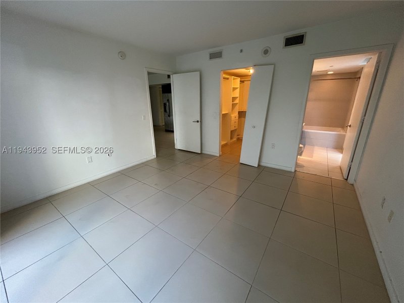 Comprar apartamento en MyBrickell Condo 407