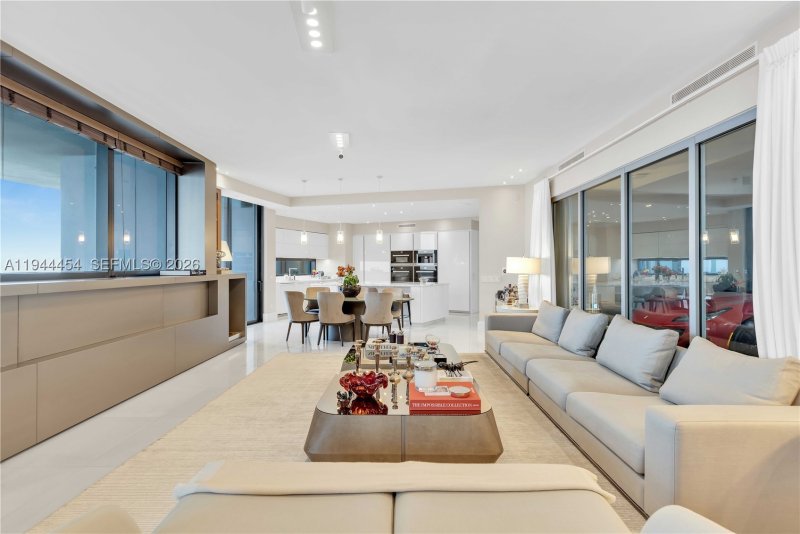 Condo for sale at Porsche Design Tower 4601