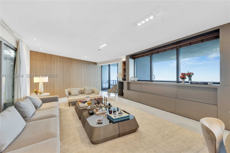 Condo for sale at Porsche Design Tower 4601