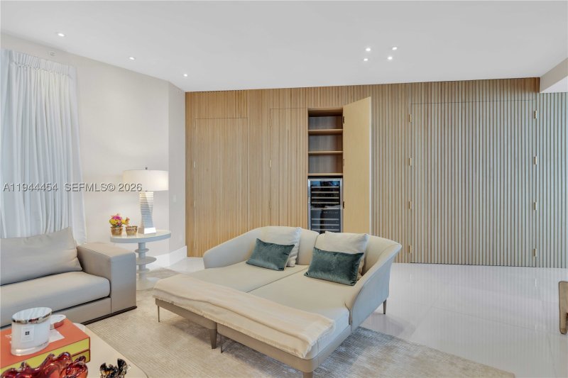 Condo for sale at Porsche Design Tower 4601