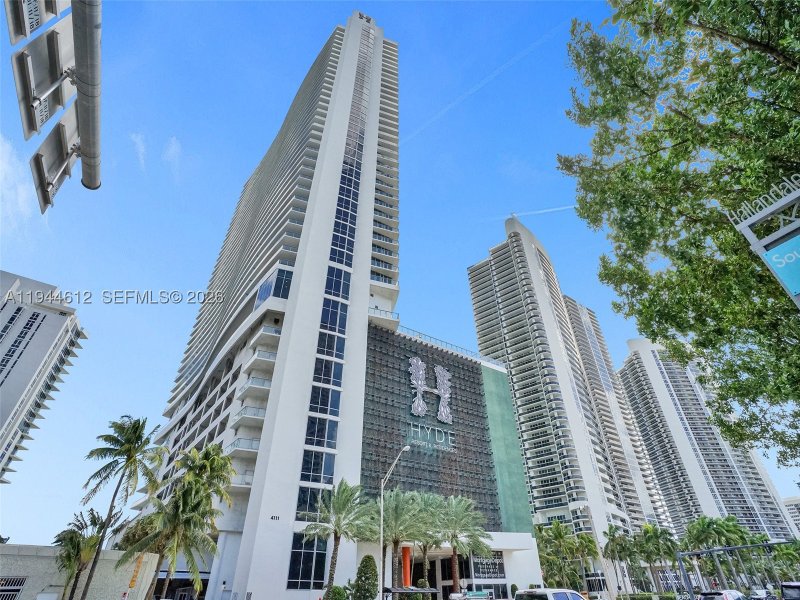Apartment for rent at Hyde Beach Resort Hollywood 1201