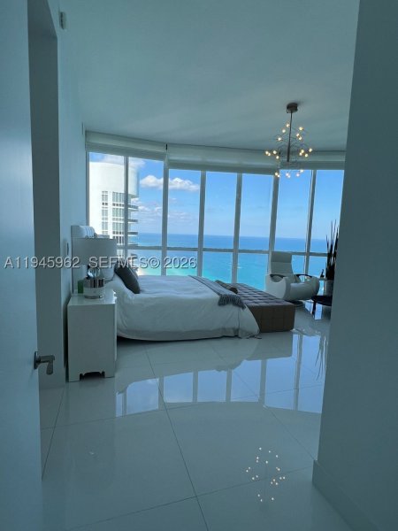 Apartment for rent at Trump Tower Three 4101