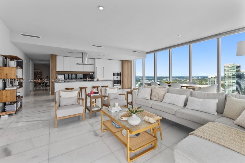 Comprar apartamento no Missoni Baia 4701