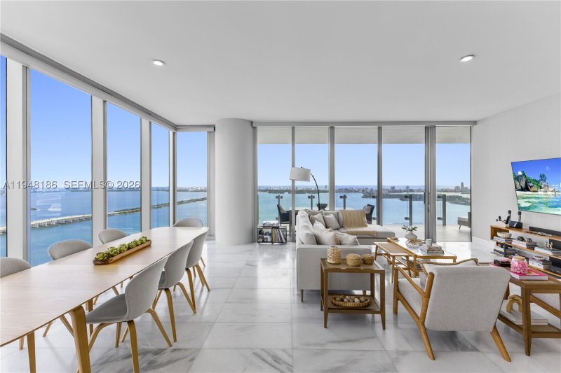 Comprar apartamento no Missoni Baia 4701