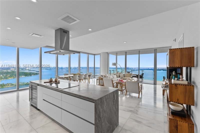 Comprar apartamento no Missoni Baia 4701