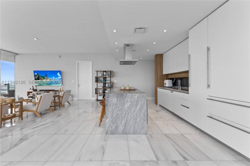 Comprar apartamento no Missoni Baia 4701