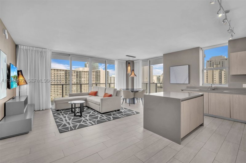 Condo for sale at Hyde Beach House R701