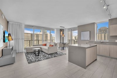 Comprar apartamento en Hyde Beach House R701