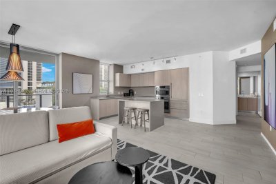 Comprar apartamento en Hyde Beach House R701