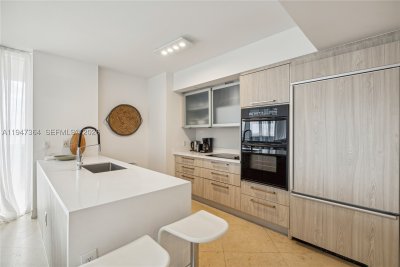 Aluguel de apartamento no Beach Club Two 1506