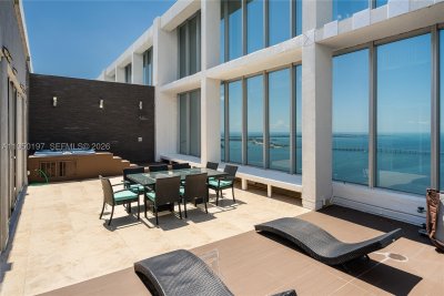 Icon Brickell Tower II Apt #5705