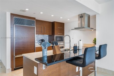 Aluguel de apartamento no Icon Brickell Tower II 5705