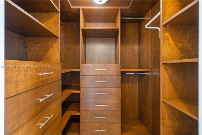 Aluguel de apartamento no Icon Brickell Tower II 5705