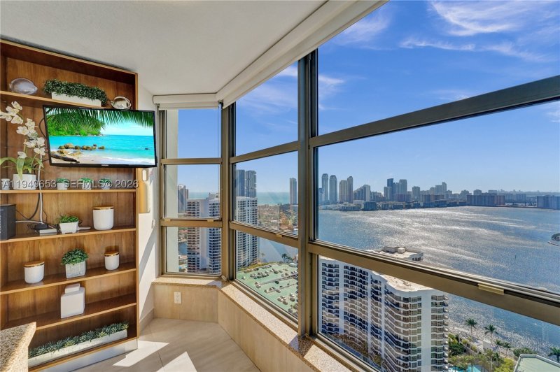 Condo for sale at Mystic Pointe 400 3601